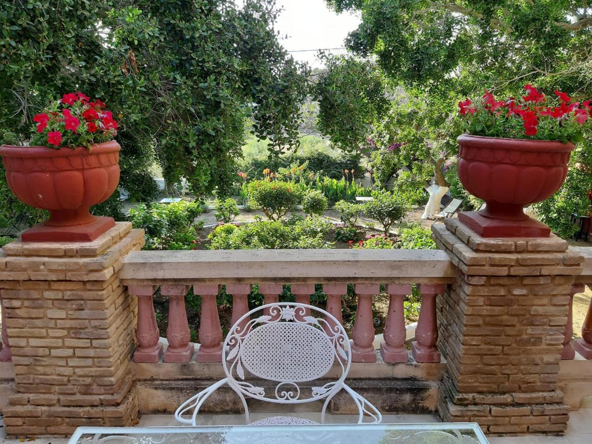 Archontiko Angelou Hotel Алинда Екстериор снимка