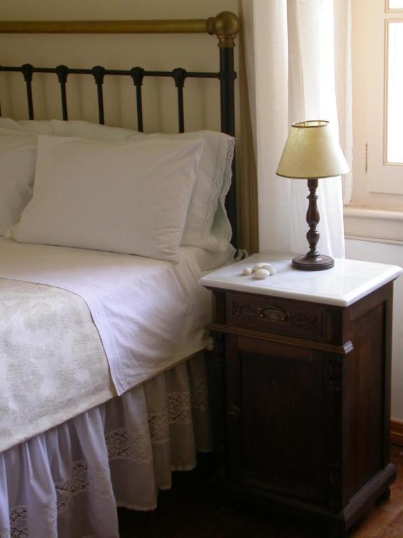 Archontiko Angelou Hotel Алинда Стая снимка