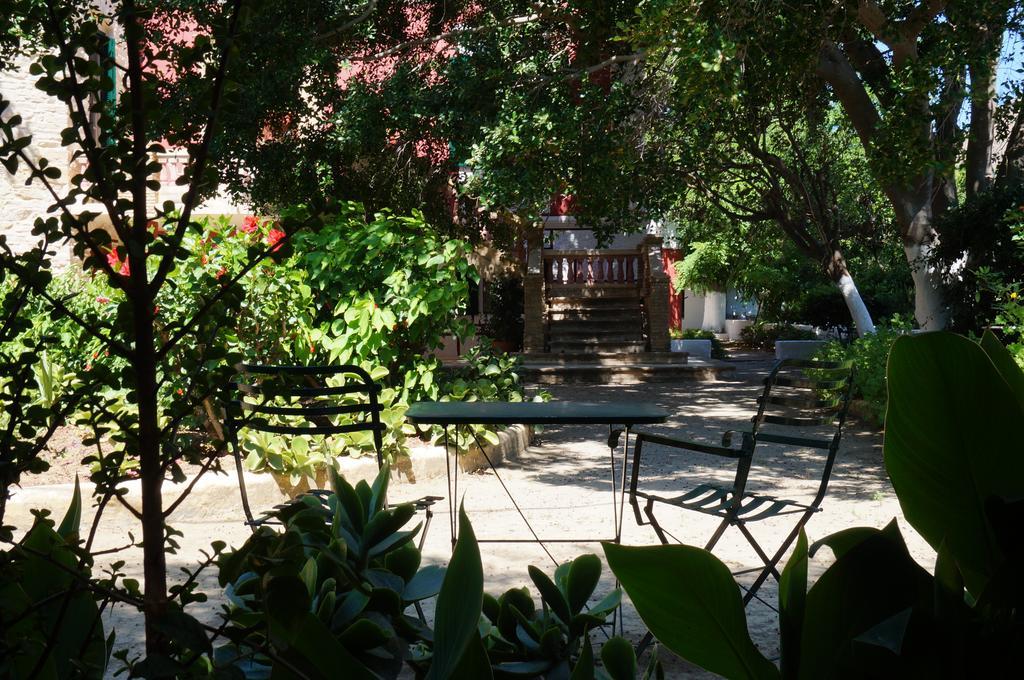 Archontiko Angelou Hotel Алинда Екстериор снимка